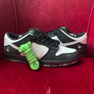 Nike dunk lows (men’s size 10)